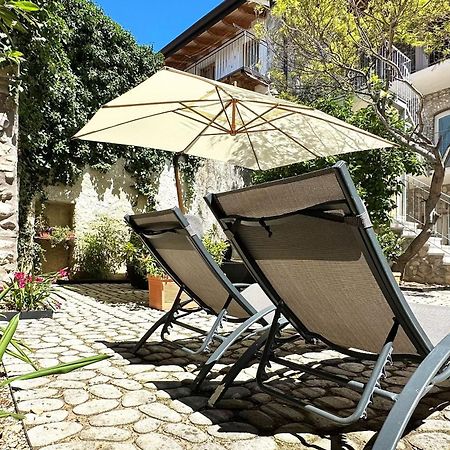 Borgo Dei Sogni Lägenhet San Felice del Benaco Exteriör bild