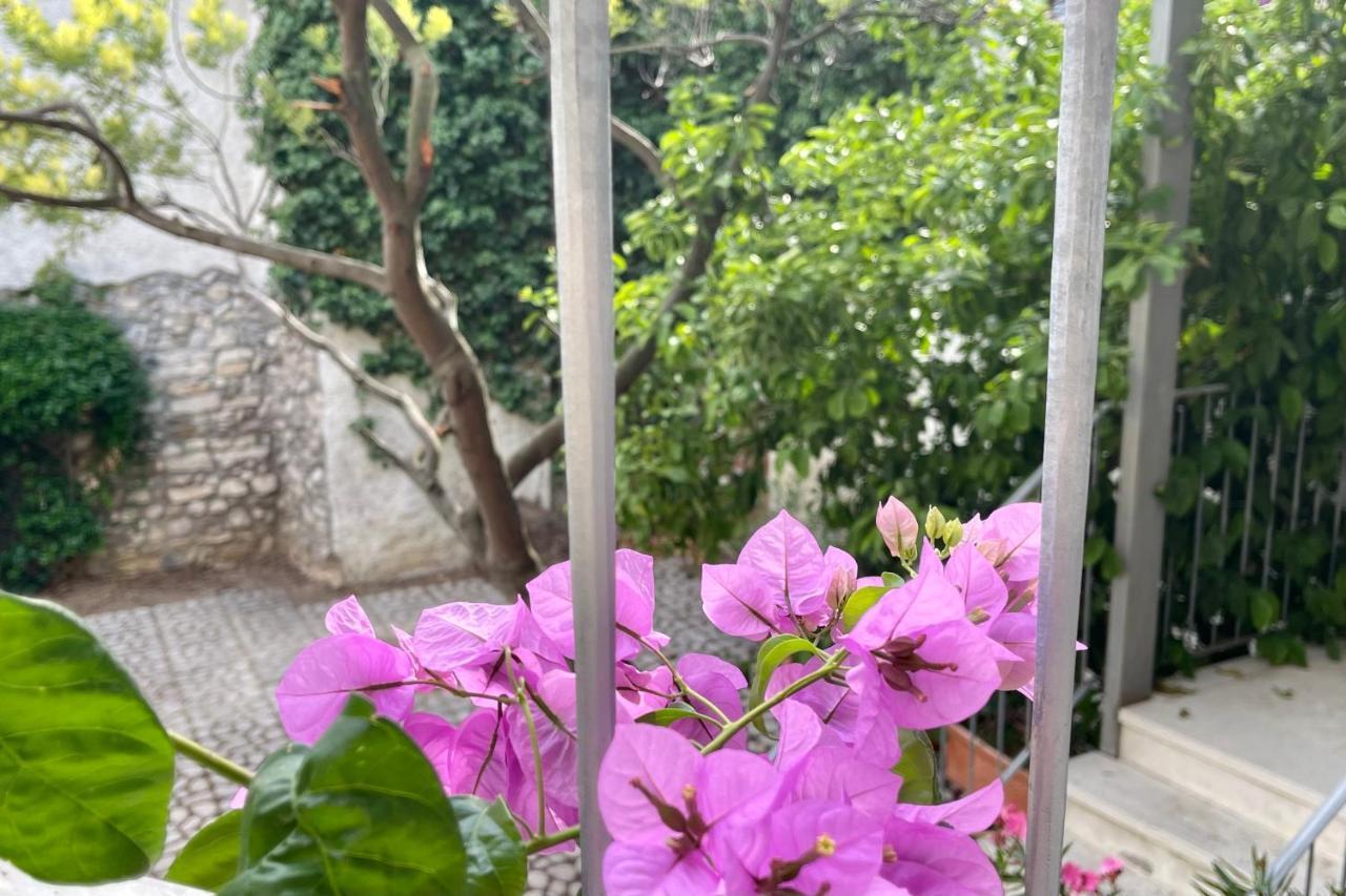Borgo Dei Sogni Lägenhet San Felice del Benaco Exteriör bild
