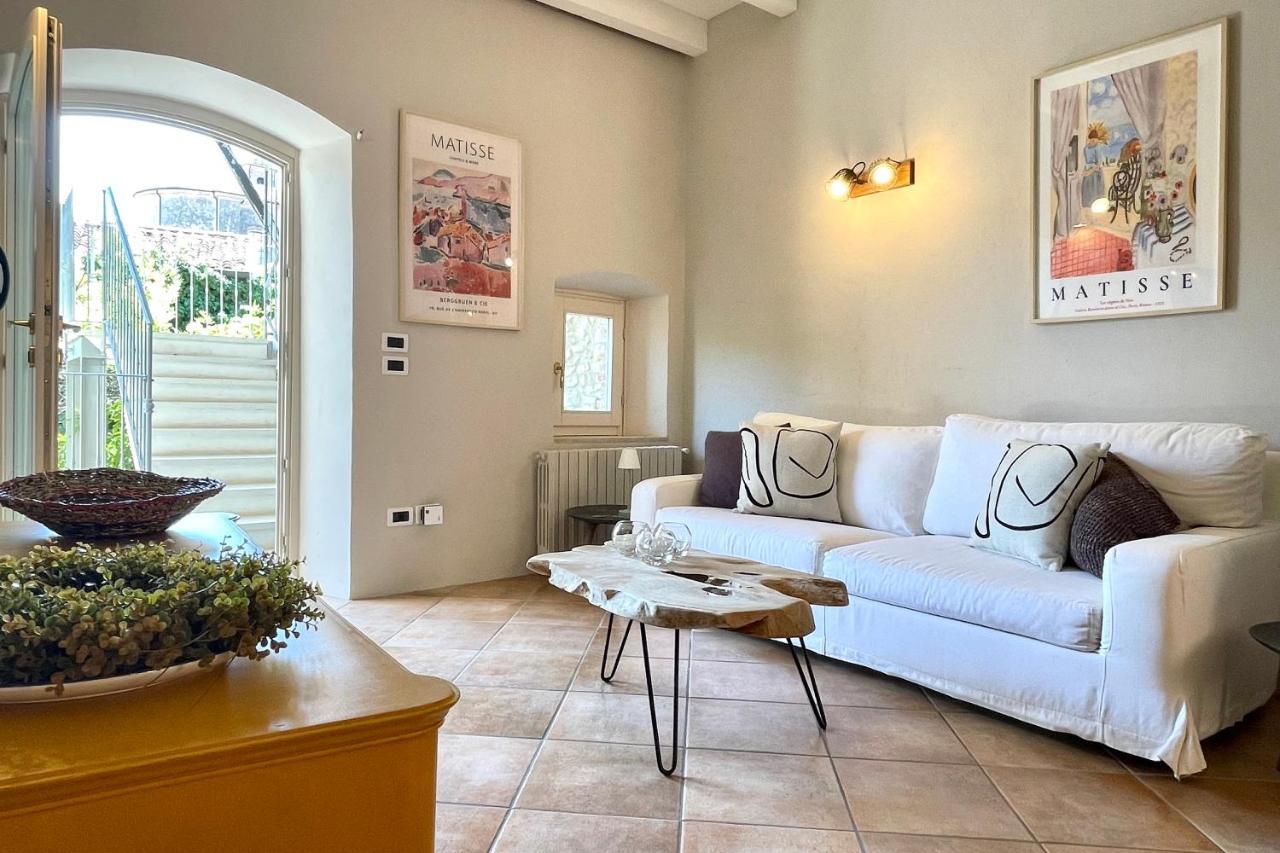 Borgo Dei Sogni Lägenhet San Felice del Benaco Exteriör bild