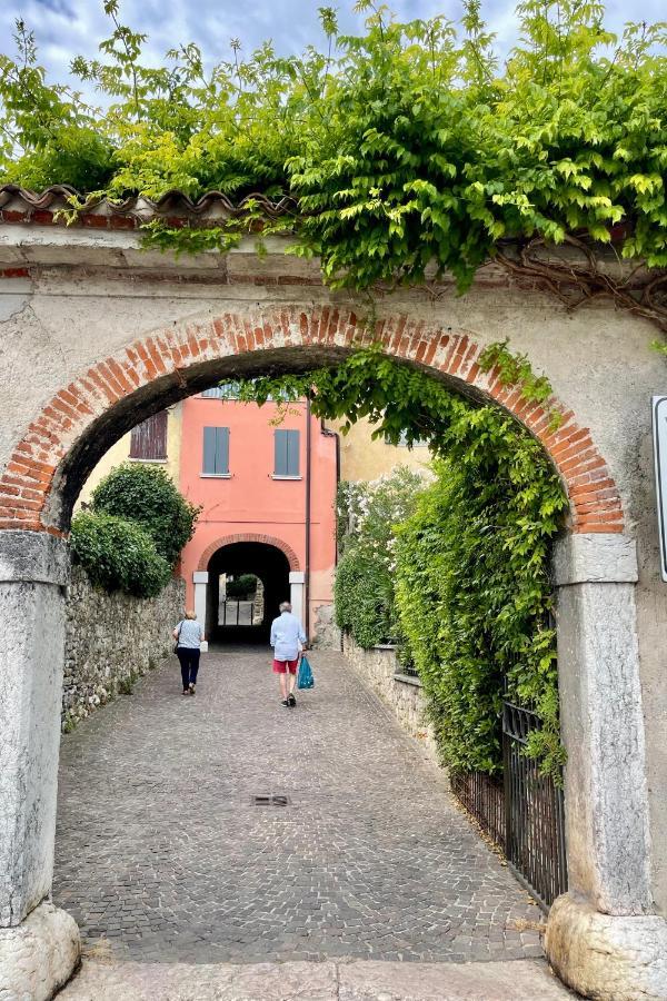 Borgo Dei Sogni Lägenhet San Felice del Benaco Exteriör bild